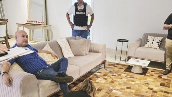 Conocido comisario retirado cayó por extorsionar a un empresario