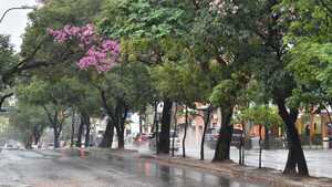 Domingo con alerta por tormentas, lluvias y ambiente fresco