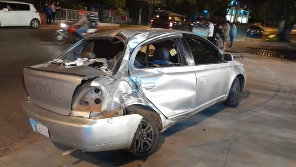 Popular / (VIDEO)Poli tatacho protagonizó accidente donde falleció a joven bombero delivery