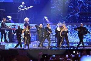 Chayanne en Paraguay: reencuentro y fiesta con el “papá de Latinoámerica” - Música - ABC Color