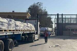 Ingresan en norte de Gaza unos 35 camiones de la ONU tras cinco días retenidos por Israel - Mundo - ABC Color