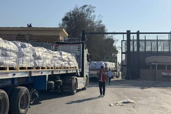 Ingresan en norte de Gaza unos 35 camiones de la ONU tras cinco días retenidos por Israel - Mundo - ABC Color