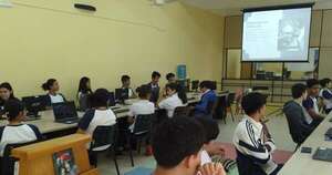 Diario HOY | Estudiante de Corea del Sur impulsa proyecto sobre equidad digital