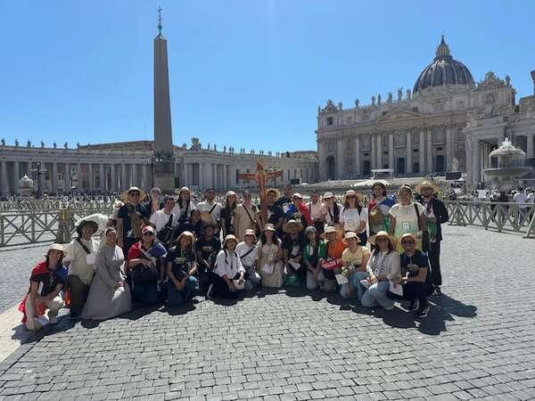 Jóvenes de la Arquidiócesis de Asunción en Roma para participar del Jubileo - Nacionales - ABC Color