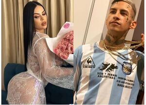 Popular / (GALERIA)¿Flores de L-Gante?: Locutora presumió sexy las flores de un "anónimo"
