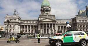 La Nación / Street View indemnizará a argentino que captó desnudo en su casa