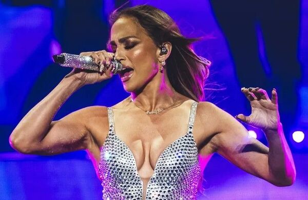 Popular / (VIDEO) ¡Trató a JLo de actriz "n0p0r"!