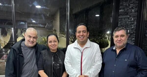 La Nación / Tras ninguneos de la oposición Estigarribia busca sumar a Payo Cubas para el 2026