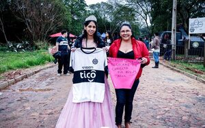 Popular / ¡Quinceañera se fue a festejar su cumple con Olimpia en Villeta!