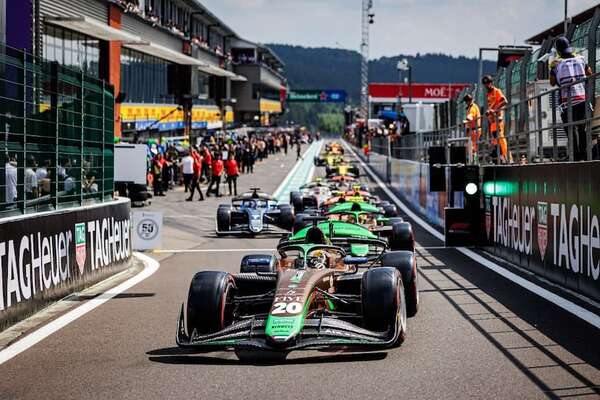 FIA Fórmula 2/Bélgica: Duerksen vuelve a remontar y logra P11 - ABC Motor - ABC Color