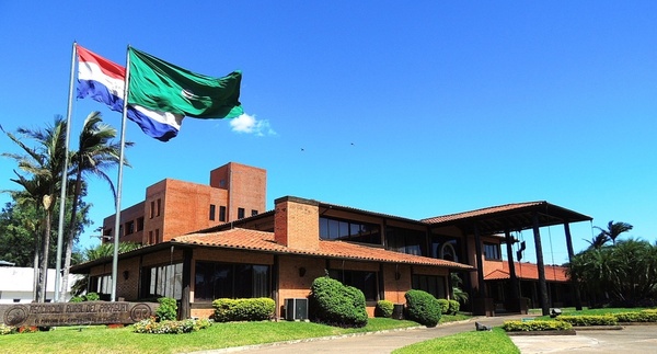 La Universidad Rural y la ARP impulsan histórica investigación sobre antivenenos