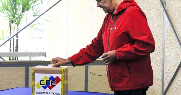 La Nación / Nicolás Maduro gana mayoría de alcaldías tras boicot opositor