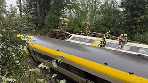 Descarriló un tren en Alemania: al menos cuatro muertos y varios heridos