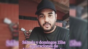Reparando bicis se graduó y ahora arreglará las de los niños por su día