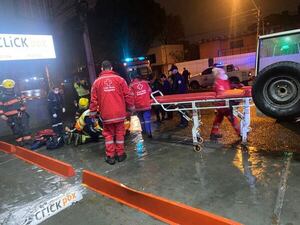 Mujer es atropellada por un vehículo en avenida de Asunción - Policiales - ABC Color