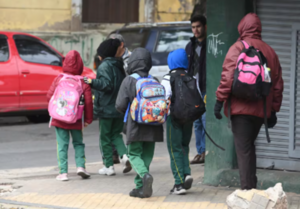 Lunes frío a fresco con lloviznas en gran parte del país