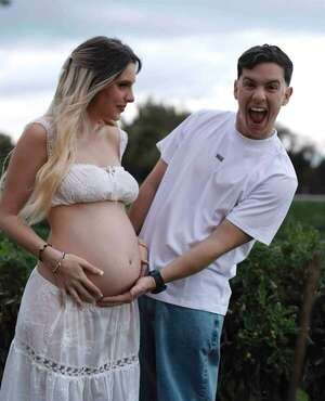 Lele Pons y Guaynaa ya tienen a Eloísa en sus brazos - Gente - ABC Color