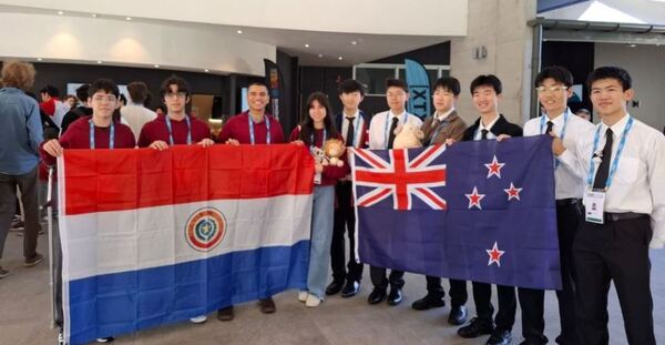 Paraguay recibe reconocimiento en Olimpiada Internacional de Matemática 2025