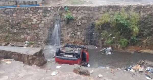 La Nación / Guiada por su GPS, una mujer cayó en el arroyo en Barrio Obrero