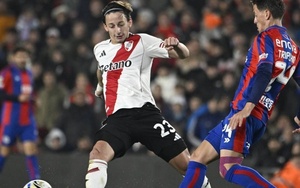 ¡Apenas llegó a River, Galarza ya entró de titu y fue ovacionado!