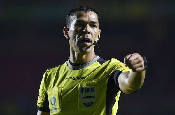 Clausura #5: Árbitros para los duelos de mitad de semana - Fútbol - ABC Color