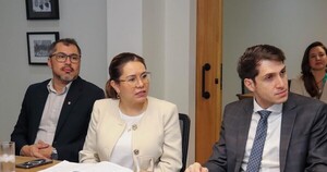 Los hoteleros se alinean con Angie y rechazan la fusión de la Senatur
