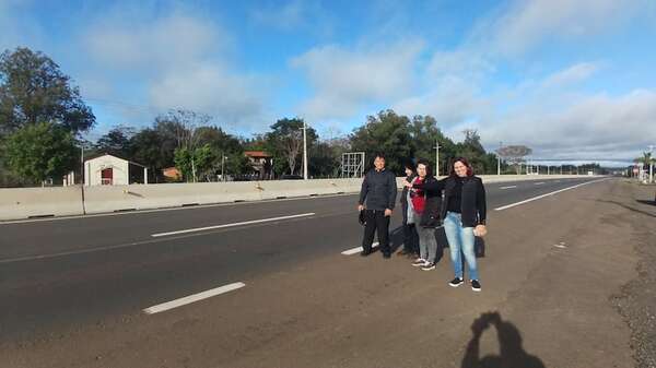 Reclaman acceso en la PY02: pobladores quedaron aislados tras obras de duplicación - Nacionales - ABC Color
