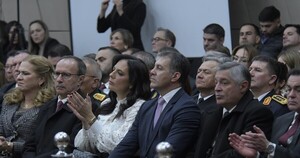 Centurión no explicó cómo se va a financiar la reforma del transporte, pero una parte sería con deuda