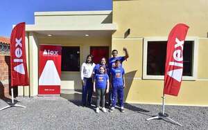 Entregan premios de la promoción “Dos casas nuevas con Alex” - Empresariales - ABC Color