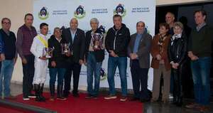 Turf: Jornada de homenajes - Polideportivo - ABC Color