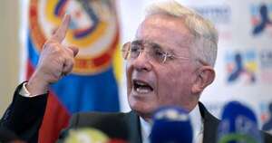Diario HOY | Expresidente colombiano Uribe, condenado por sobornar a un paramilitar