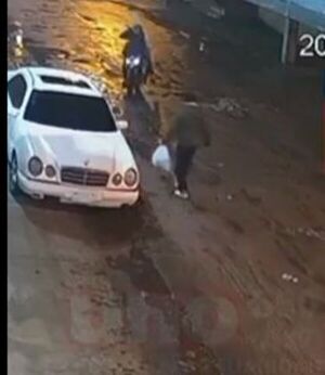 Popular / (VIDEO)Panadero se encontró con motochorros y lo pelaron