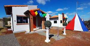 Mi Casa con Plaza y Che Róga Porã entregaron las primeras viviendas en Presidente Franco - Negocios - ABC Color