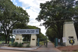 Militar detenido por presunto abuso de poder y acoso sexual - trece
