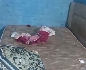 Rescatan a tres niños y una beba de un inquilinato donde eran encerrados por su madre - trece