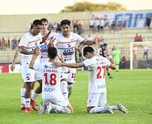 Nacional, uno de los punteros, enfrenta a Luqueño en Itauguá - Fútbol - ABC Color