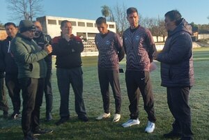 Versus / Los hermanos Cáceres, "Topo" y Marcos, tienen nuevo equipo en el fútbol paraguayo