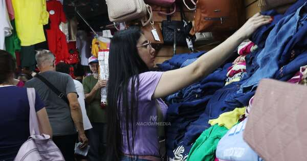 Diario HOY | Vendedores del Mercado 4 ya pueden cobrar con POS