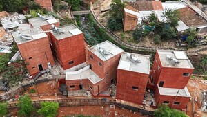 Alertan sobre riesgo por construcción de viviendas en cauce Antequera
