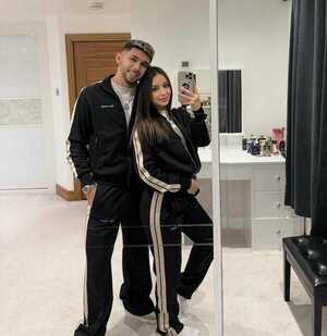Popular / ¿Así o más romántico?: "La joya" le dio regalazo a su doña por su aniversario