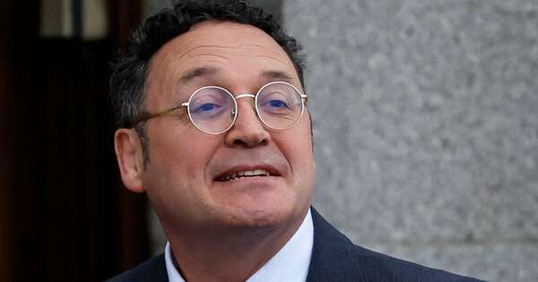 La Nación / El fiscal general de España será enjuiciado por filtrar presuntamente documentos judiciales