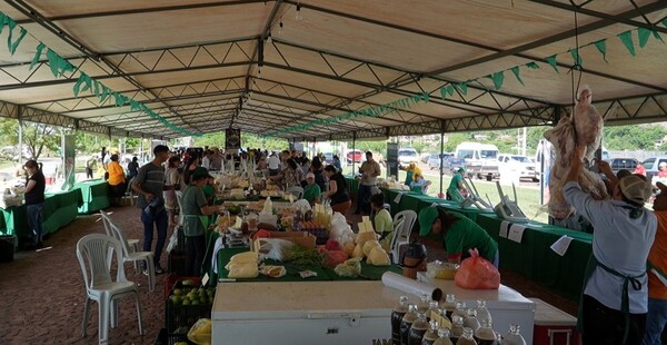 Organizan nueve ferias de la Agricultura Familiar en todo el país