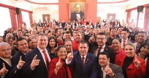 D'Ecclesiis y Saiz sellan un acuerdo frente a Cartes para bloquear a Giménez en las municipales