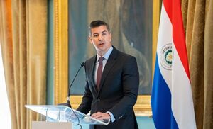 Santiago Peña llegó a Finlandia para desarrollar una intensa agenda oficial y empresarial