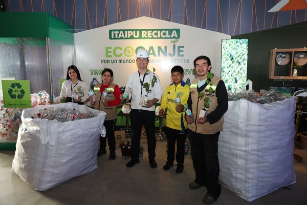 Eco Canje de Itaipú recolectó 15.635 envases plásticos para reciclaje en la Expo 2025 - ADN Digital