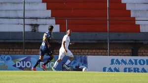 El Rojo y el Triqui no pasan de un empate flojo