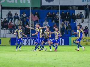 Versus / ¡Luqueño vence a Nacional y se acomoda entre los punteros!