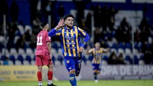 Luqueño tumba el invicto de Nacional y salta a la cima