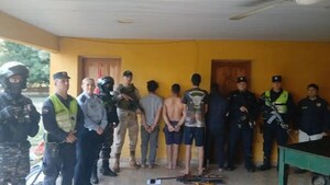 Balearon comisaría porque les hicieron parar la música