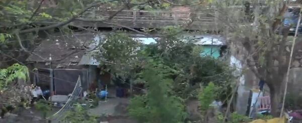 Familias viven bajo un puente mientras que el gobierno pide más plata para un obelisco - Nacionales - ABC Color